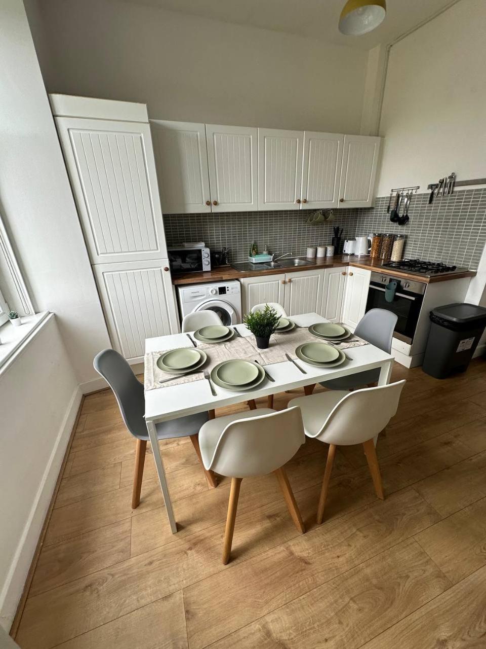 Apartment Cozy 3bdr Flat Near Glasgow Clydebank