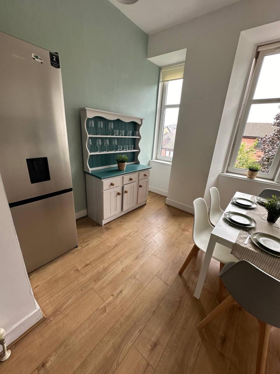Apartment Cozy 3bdr Flat Near Glasgow