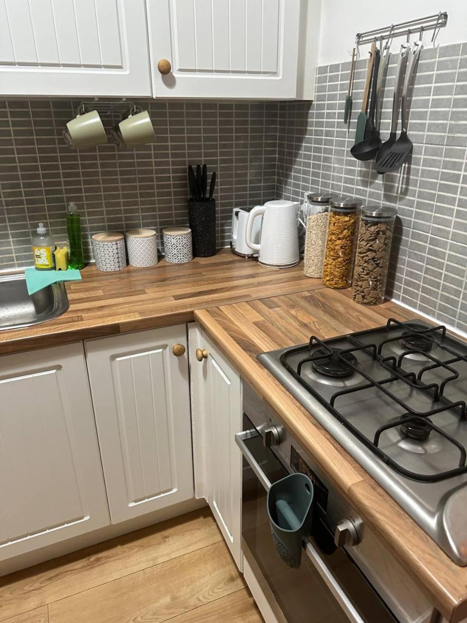 Cozy 3bdr Flat Near Glasgow Clydebank