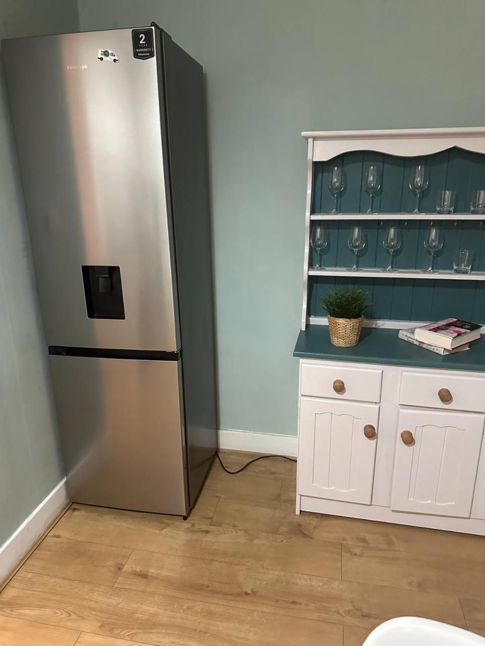Cozy 3bdr Flat Near Glasgow Apartment *