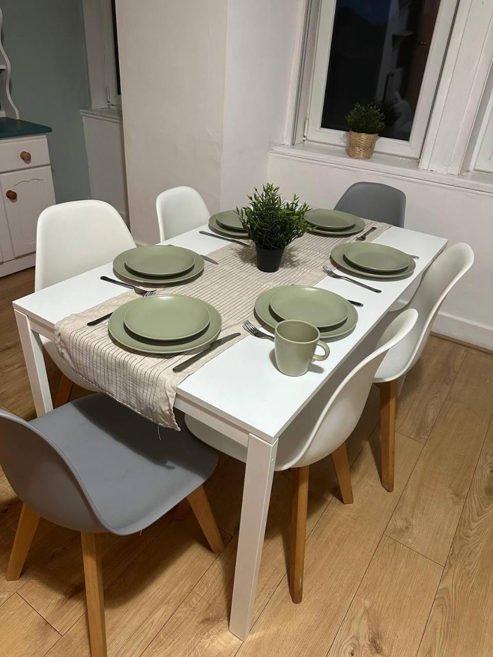 Apartment Cozy 3bdr Flat Near Glasgow Clydebank
